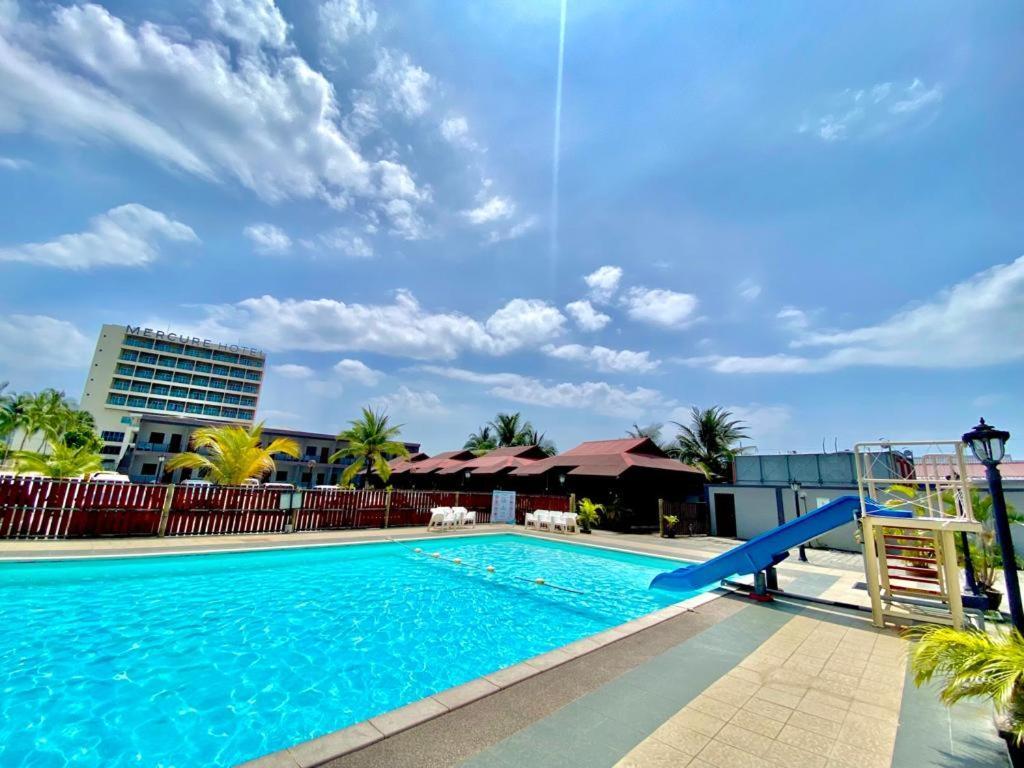 Langgura Baron Resort Пантай-Сенанг Экстерьер фото
