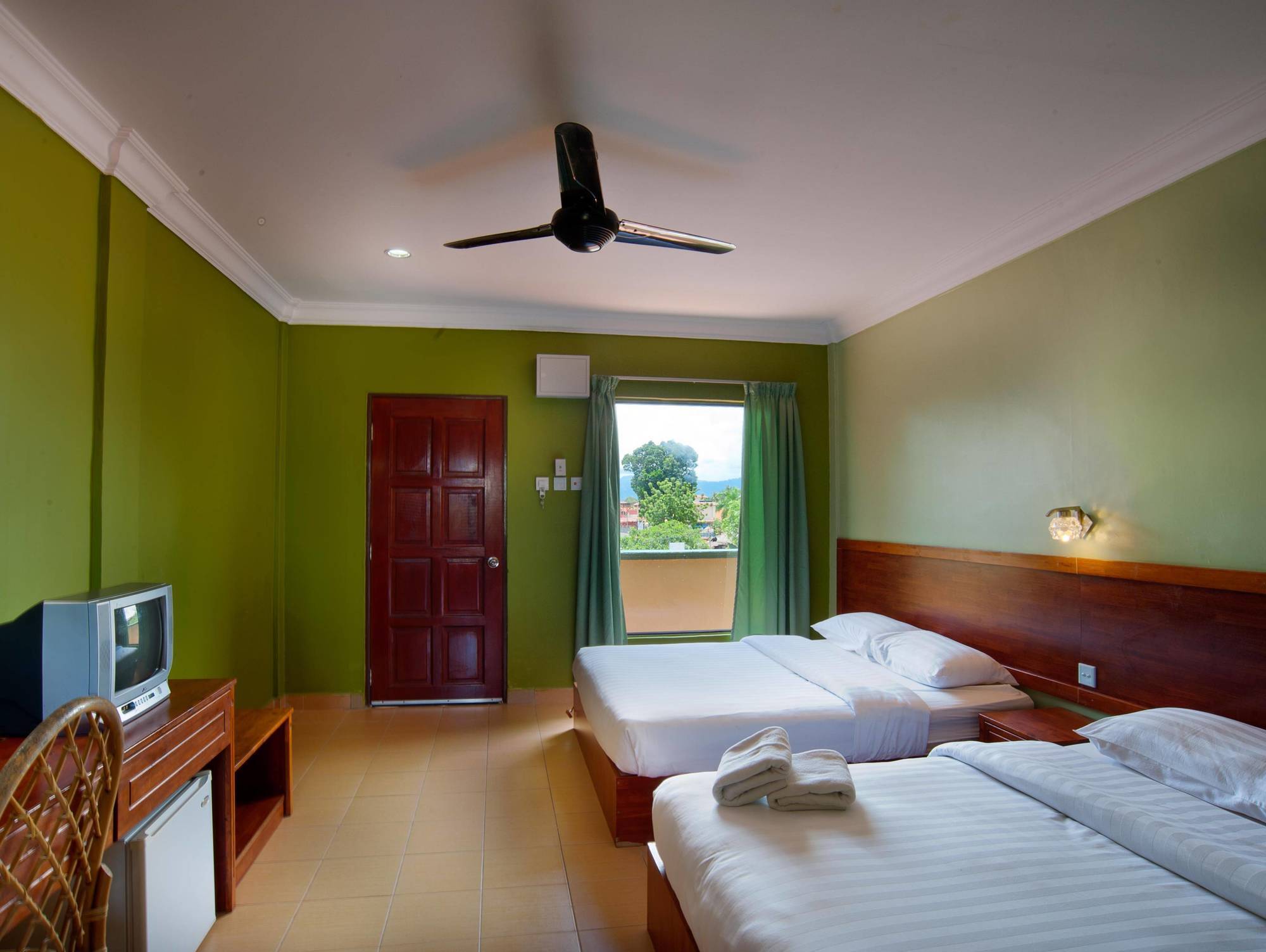 Langgura Baron Resort Пантай-Сенанг Экстерьер фото